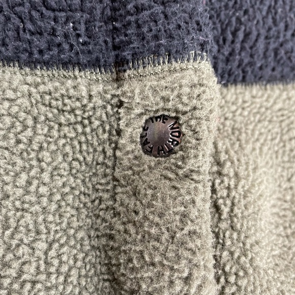 The North Face Gemma Snap Button Sherpa fleece jacket - Picture 6 of 6
